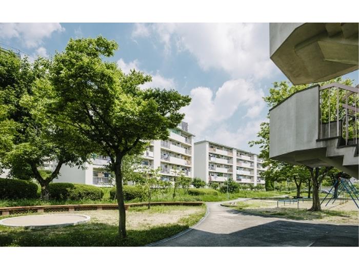 apartment 豊中市新千里東町二丁目7番

住棟配置図