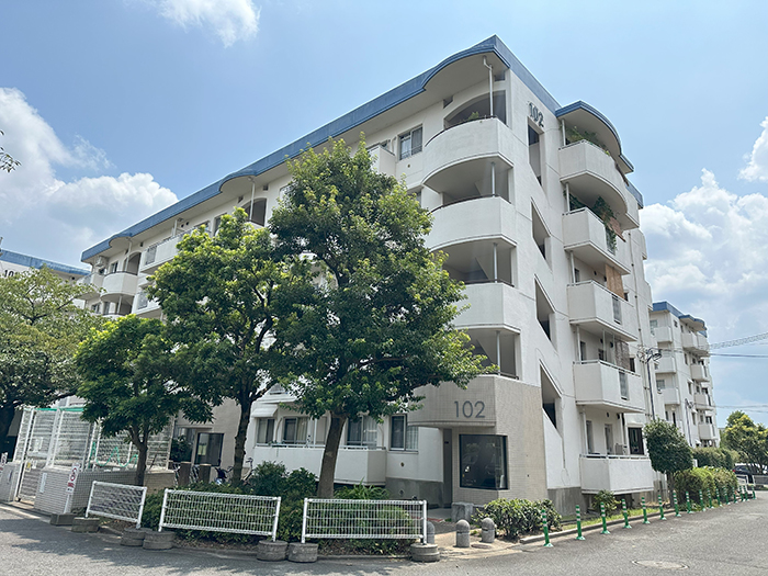 フレール富田