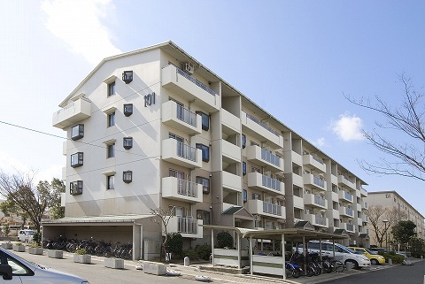 apartment 和泉市鶴山台三丁目

住棟配置図