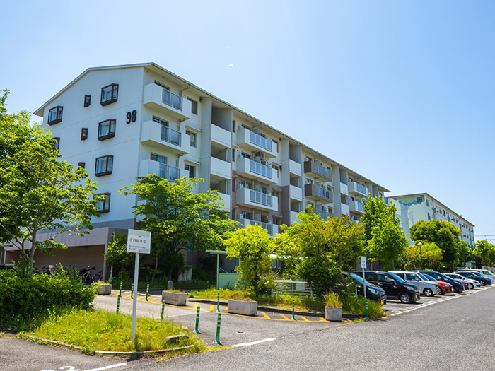 apartment 和泉市鶴山台三丁目

住棟配置図