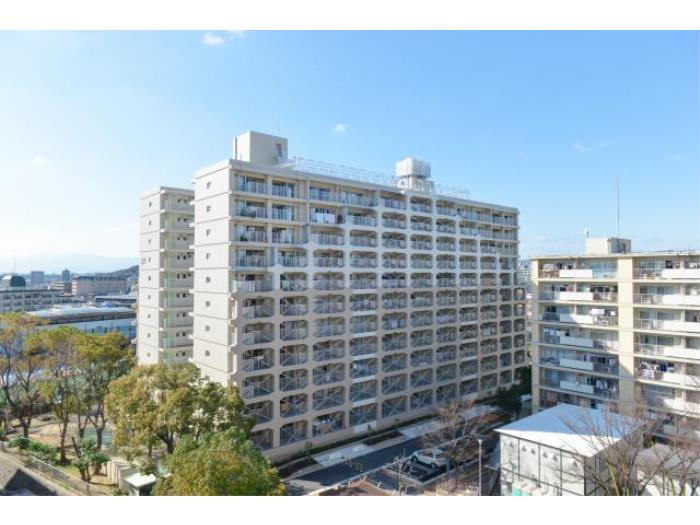 apartment 吹田市出口町34番

住棟配置図