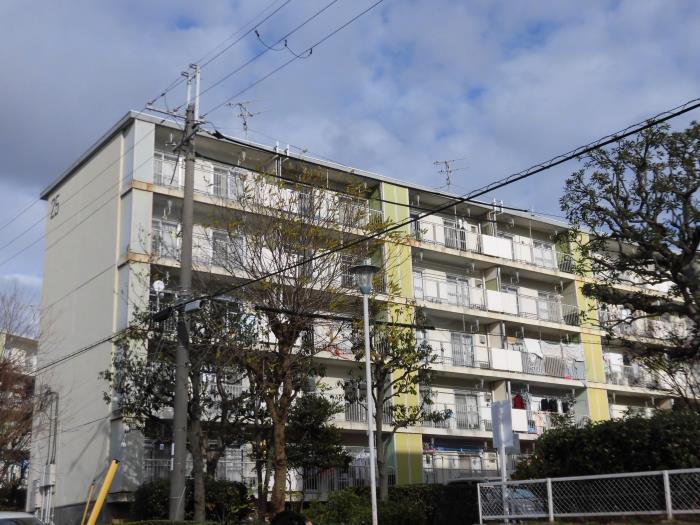 apartment 明石市大久保町高丘三丁目1番地の2

住棟配置図