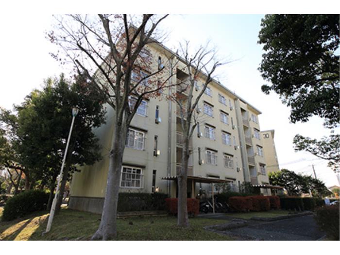 apartment 明石市大久保町高丘三丁目1番地の2

住棟配置図