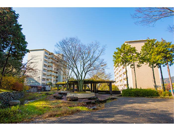 apartment 神戸市北区花山東町1～3番

住棟配置図