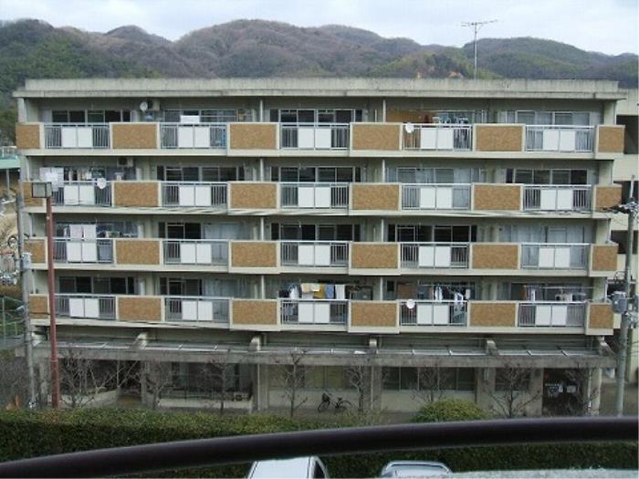 apartment 三島郡島本町若山台二丁目6番

住棟配置図