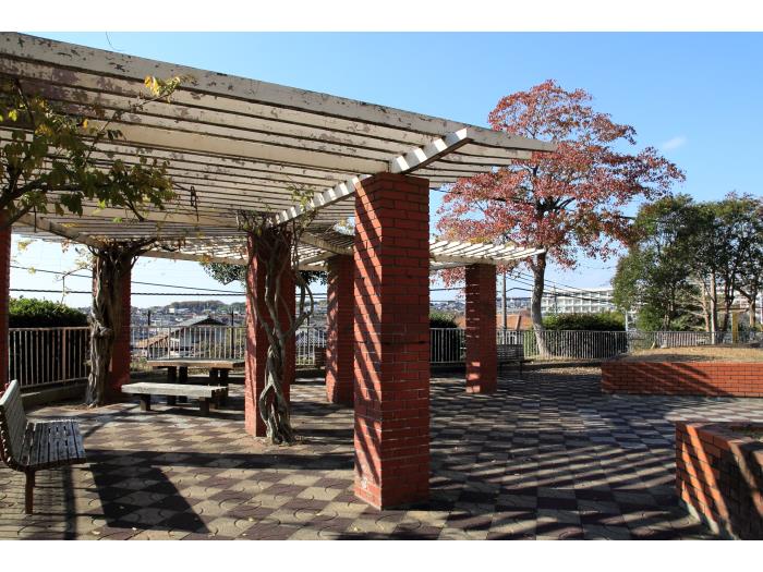 apartment 明石市大久保町高丘五丁目3番地の1、2

住棟配置図