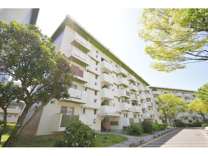 apartment 広島市西区鈴が峰町30番1号～5号

住棟配置図