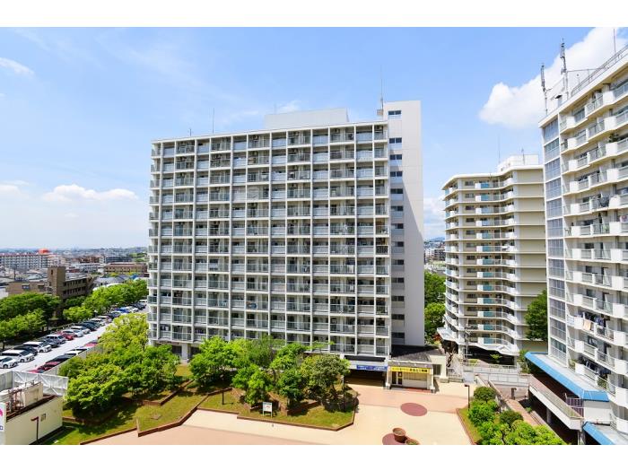 apartment 豊中市北緑丘一丁目2番、二丁目1番

住棟配置図