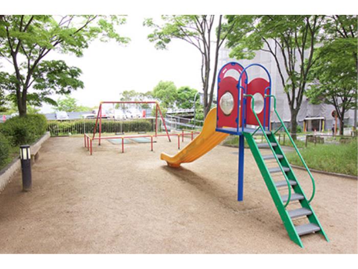 apartment 宝塚市中山五月台5丁目2番

住棟配置図