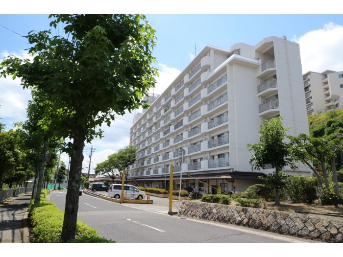 apartment 広島市西区鈴が峰町41番1号