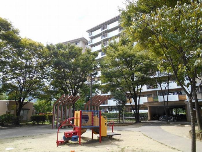 apartment 守口市外島町2番

住棟配置図