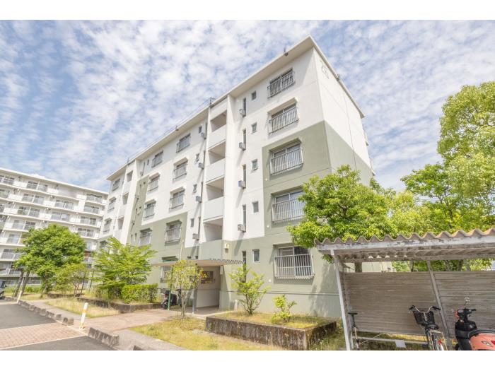 apartment 河内長野市南花台三丁目1～3番

住棟配置図