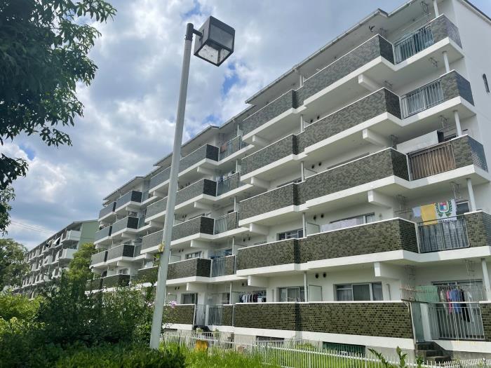 apartment 宇治市槇島町本屋敷40番地の1 他

住棟配置図