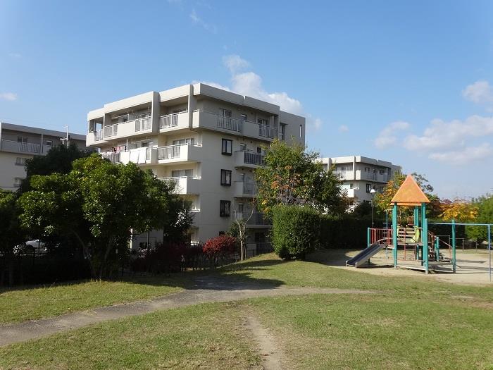 apartment 奈良市朱雀3丁目15番地1

住棟配置図