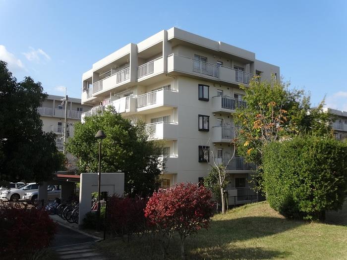 apartment 奈良市朱雀3丁目15番地1

住棟配置図