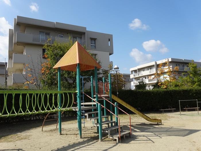 apartment 奈良市朱雀3丁目15番地1

住棟配置図