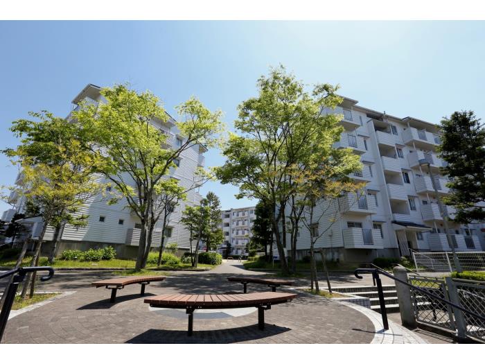 apartment 三田市すずかけ台二丁目1番

住棟配置図