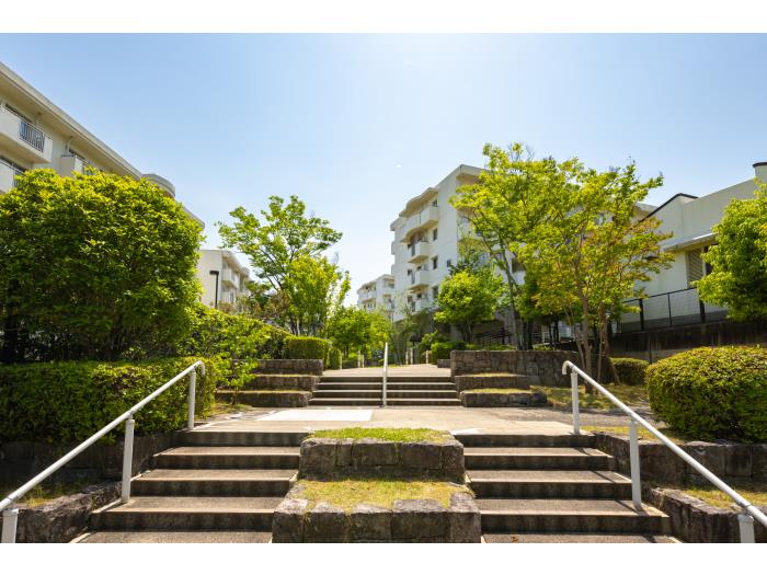 apartment 三島郡島本町若山台二丁目1番

住棟配置図