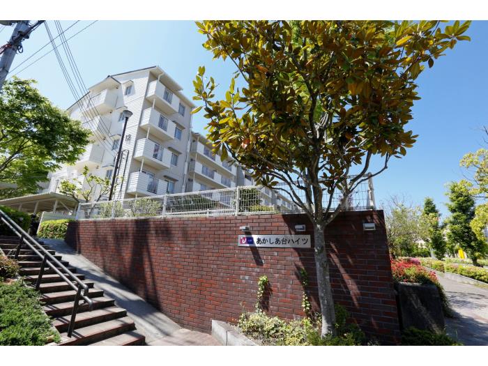 apartment 三田市あかしあ台三丁目28番地

住棟配置図