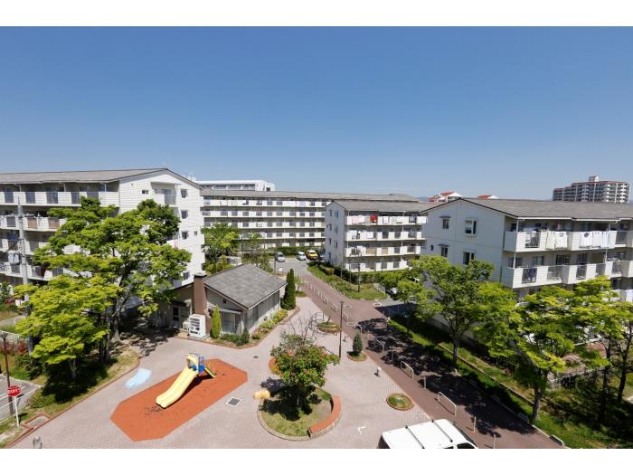 apartment 三田市あかしあ台三丁目28番地

住棟配置図