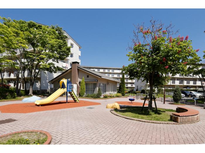 apartment 三田市あかしあ台三丁目28番地

住棟配置図