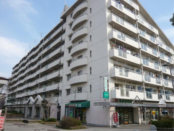 apartment 富田林市藤沢台一丁目4番11

住棟配置図