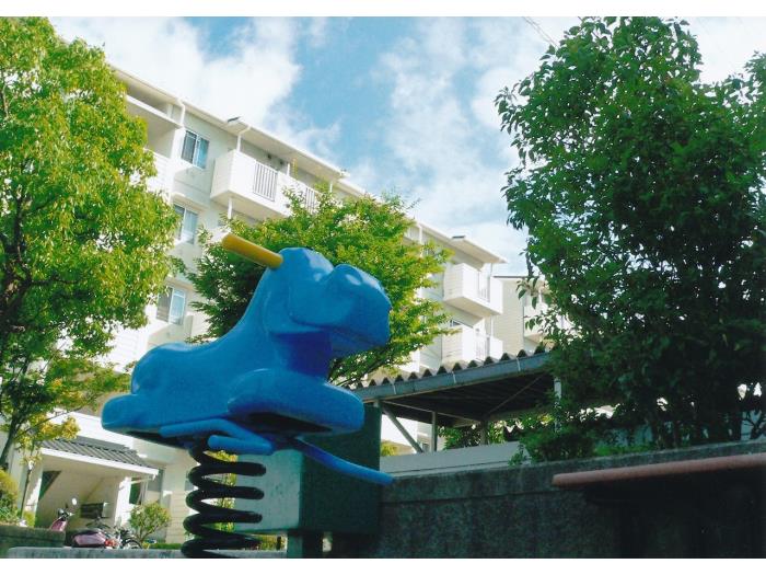 apartment 三田市あかしあ台5丁目30番地の2

住棟配置図