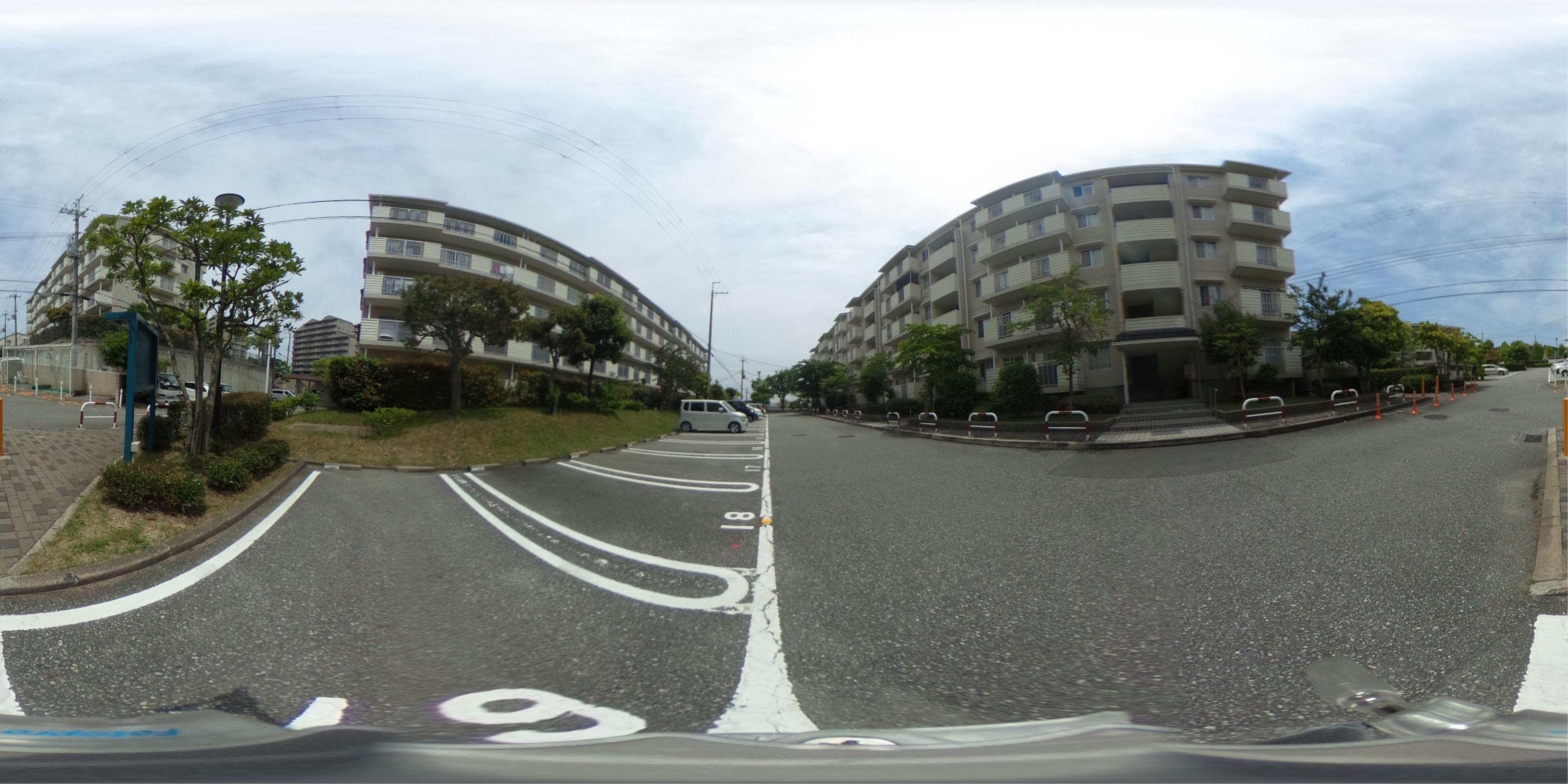 apartment 三田市あかしあ台5丁目30番地の2

住棟配置図