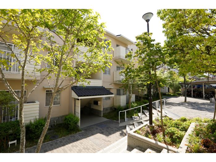 apartment 三田市あかしあ台5丁目30番地の2

住棟配置図