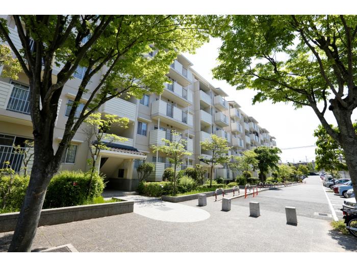 apartment 三田市あかしあ台5丁目30番地の2

住棟配置図