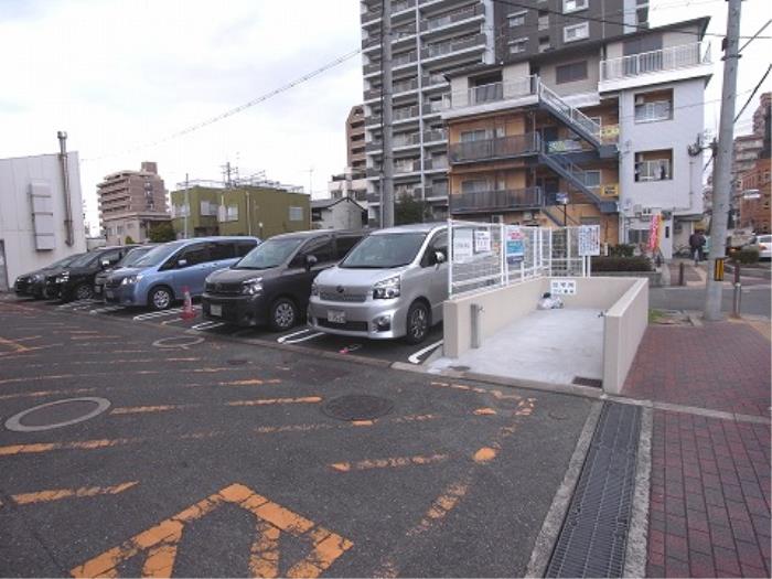 apartment 東大阪市中鴻池町二丁目3番13号

住棟配置図