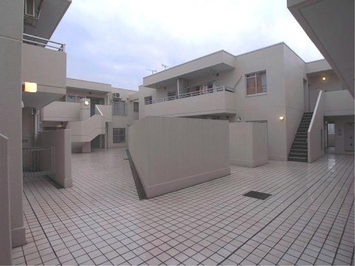 apartment 東大阪市中鴻池町二丁目3番13号

住棟配置図