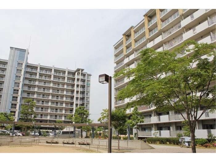 apartment 大阪市西淀川区出来島三丁目2番

住棟配置図