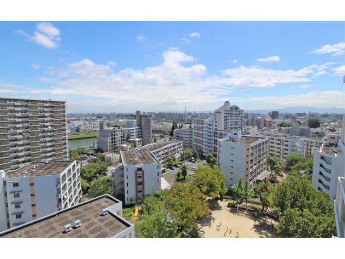 apartment 大阪市淀川区東三国二丁目9番・10番・11番･12番

住棟配置図