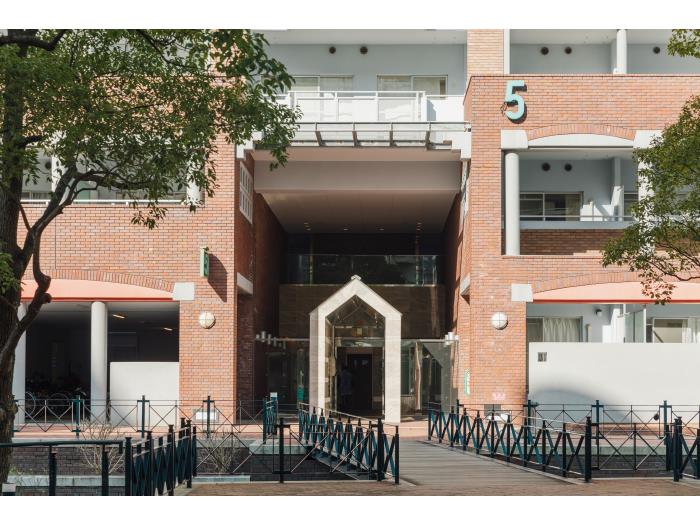 apartment 神戸市兵庫区駅南通五丁目2番

住棟配置図