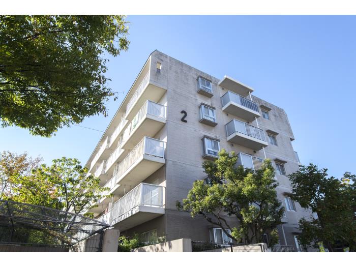 apartment 高槻市赤大路町44番

住棟配置図