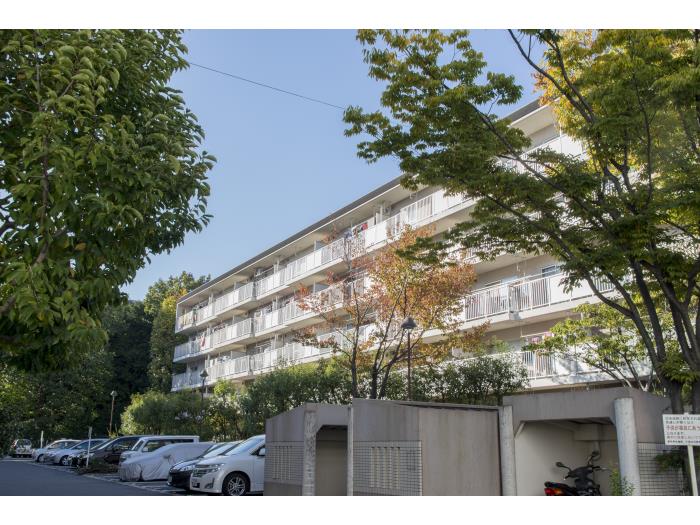 apartment 高槻市赤大路町44番

住棟配置図