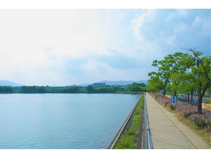 apartment 伊丹市寺本四丁目70番・72番1

住棟配置図