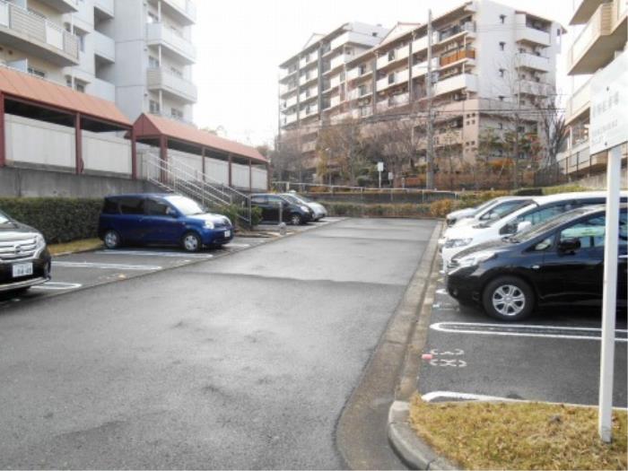 apartment 高槻市奈佐原二丁目8番

住棟配置図