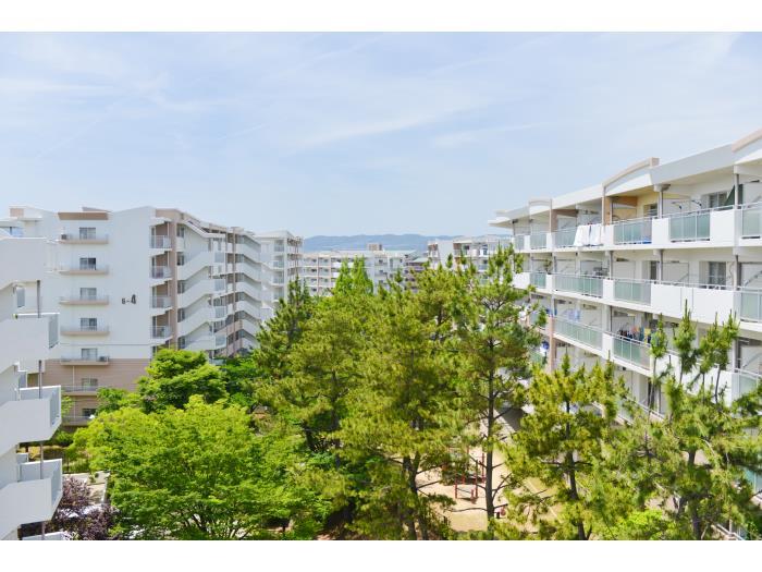 apartment 豊中市旭丘1・3・4・6・7・9番

住棟配置図