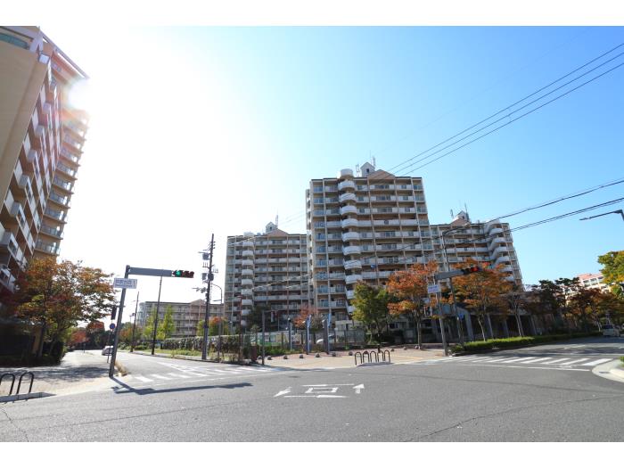 apartment 神戸市西区井吹台西町二丁目2番

住棟配置図