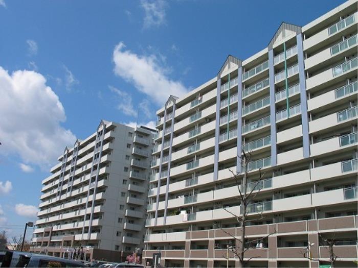 apartment 茨木市三島丘二丁目30番

住棟配置図