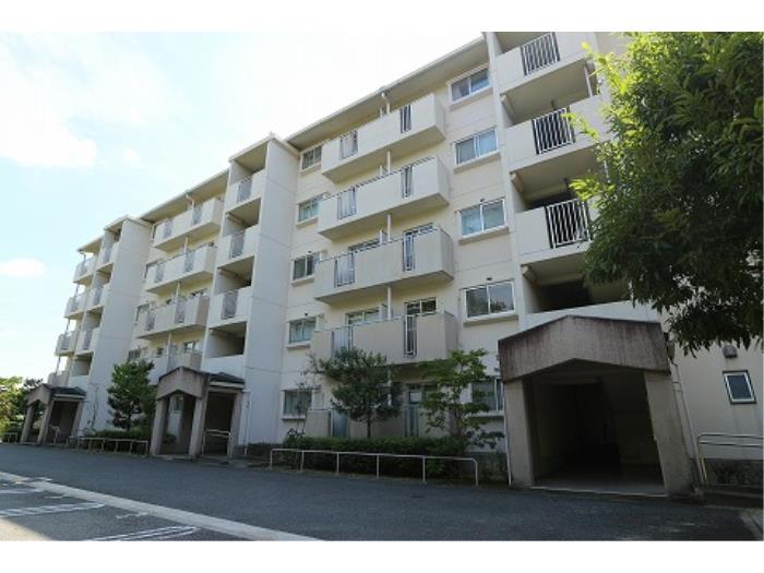 apartment 富田林市小金台四丁目2番

住棟配置図