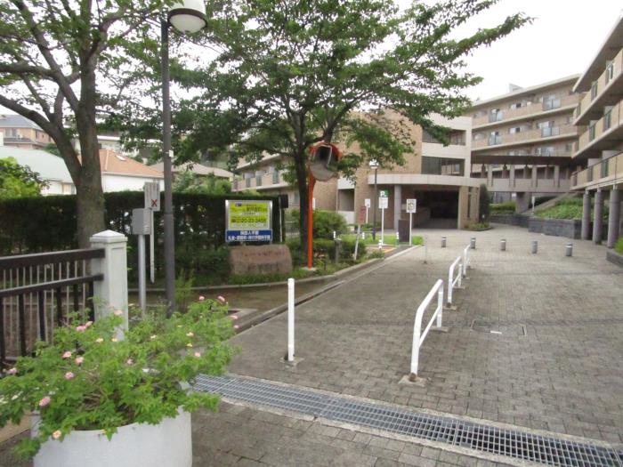 apartment 芦屋市東芦屋町25番

住棟配置図