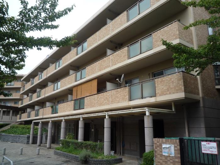 apartment 芦屋市東芦屋町25番

住棟配置図