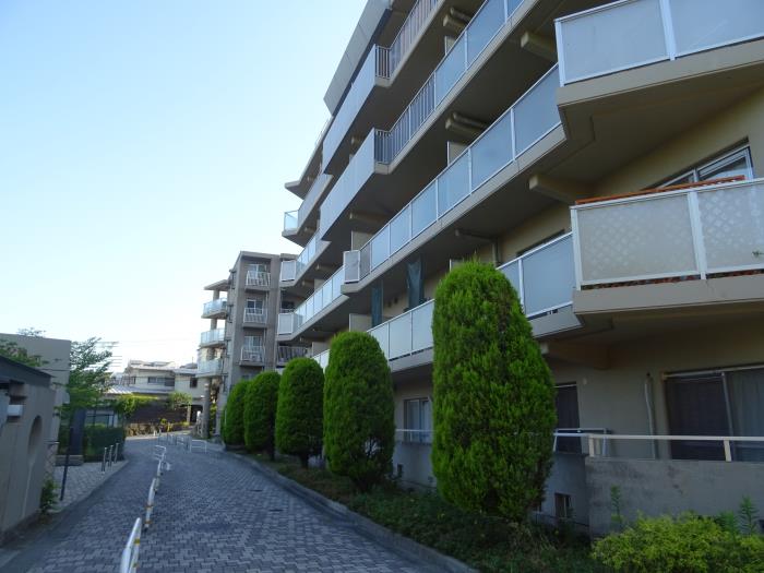 apartment 芦屋市朝日ヶ丘町4番

住棟配置図