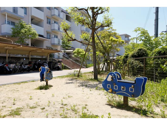 apartment 三田市すずかけ台四丁目4番地の1

住棟配置図