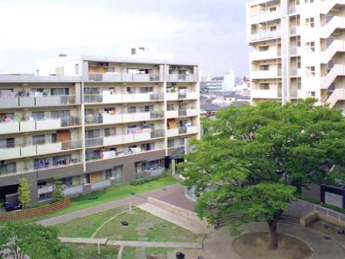 apartment 豊中市曽根東町六丁目5番

住棟配置図