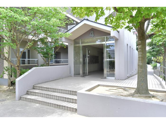 apartment 茨木市学園町3番

住棟配置図