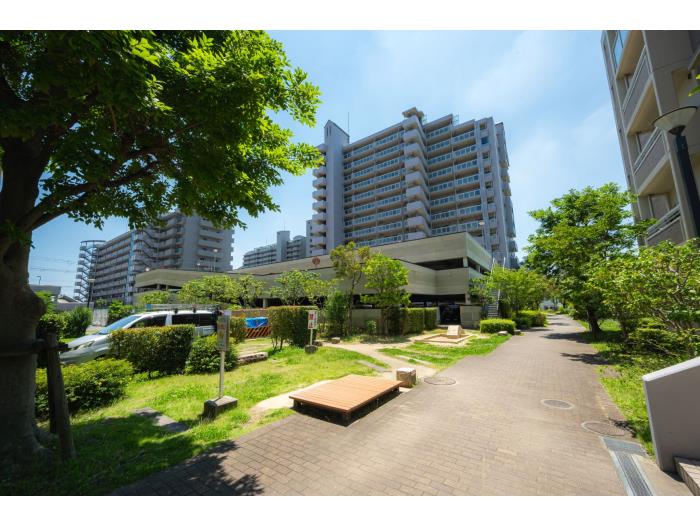 apartment 茨木市学園町3番

住棟配置図